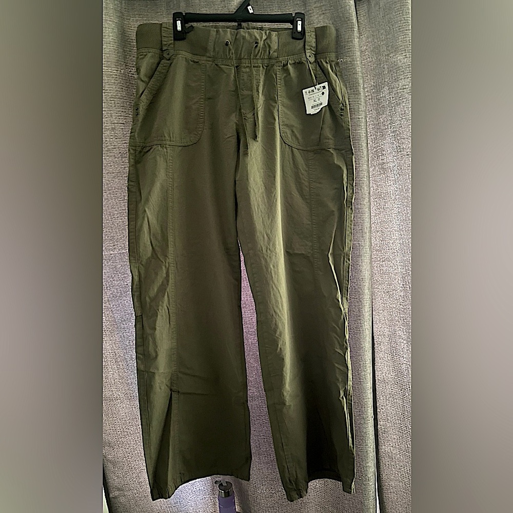 Bershka cargo pants Size XL Women’s